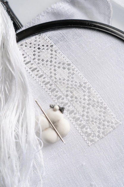 detaliu broderie pe pânză